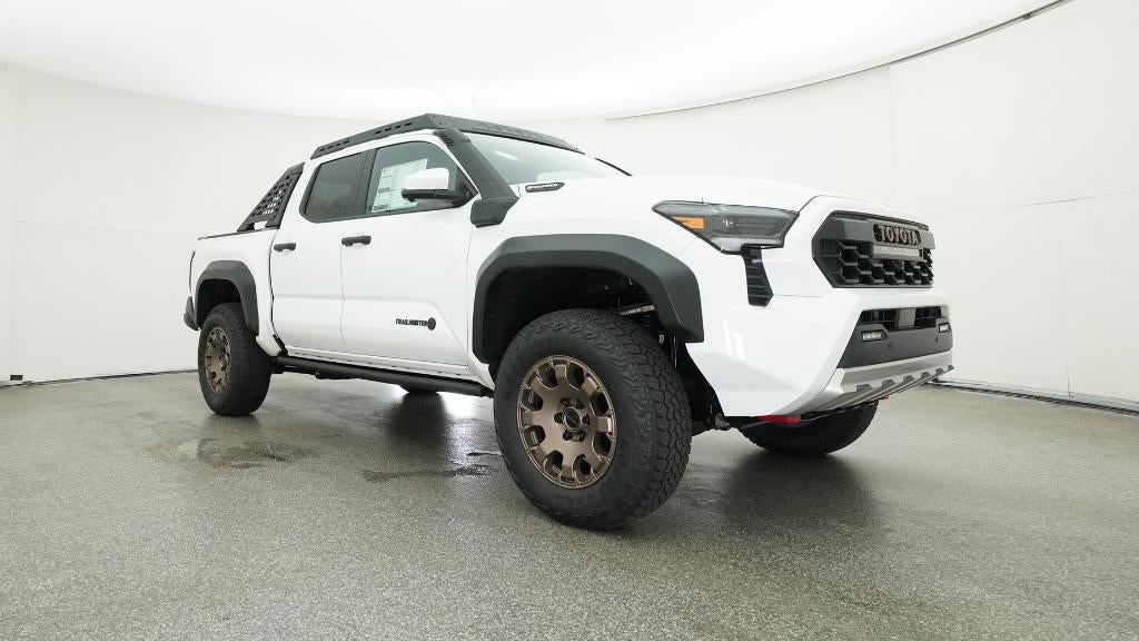 2025 Toyota Tacoma i-FORCE MAX Tacoma Trailhunter
