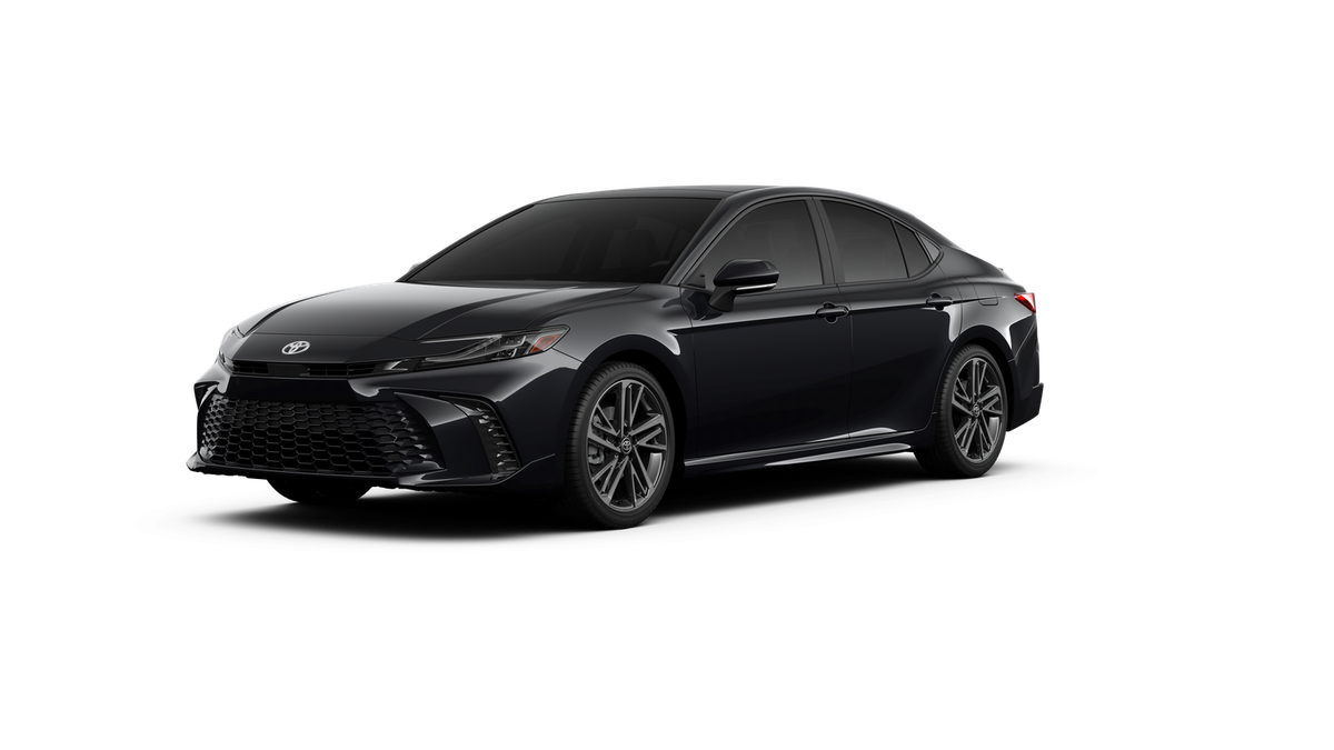 2026 Toyota Camry XSE Hybrid's photo