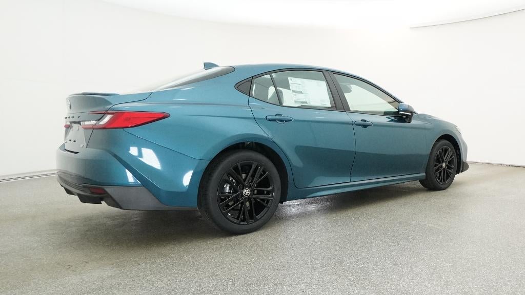 2026 Toyota Camry SE AWD