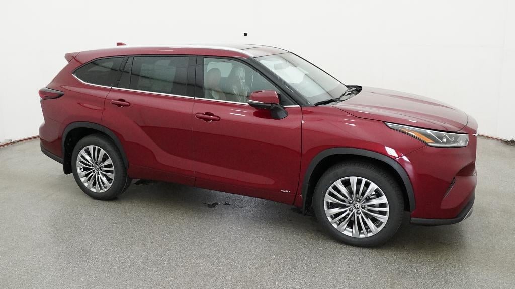 2026 Toyota Highlander Hybrid Platinum