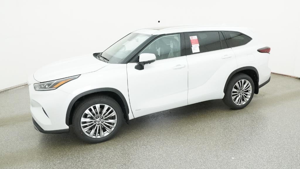 2026 Toyota Highlander Hybrid Platinum