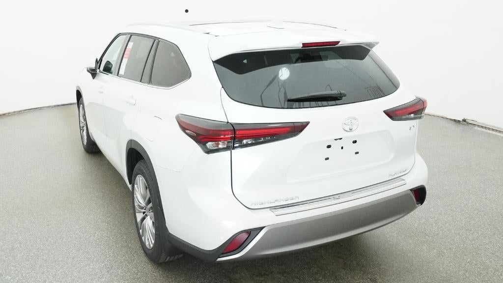 2026 Toyota Highlander Hybrid Platinum