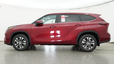 2026 Toyota Highlander XLE
