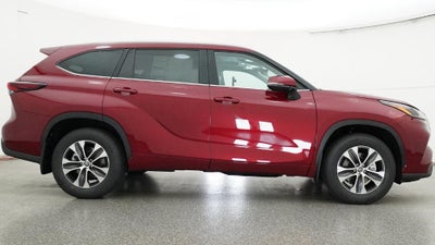 2026 Toyota Highlander XLE