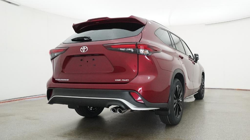 2026 Toyota Highlander XSE