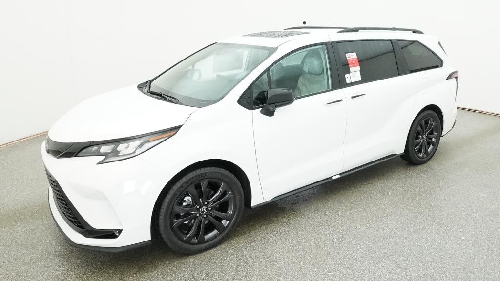 2026 Toyota Sienna XSE 7-Passenger Hybrid FWD's photo