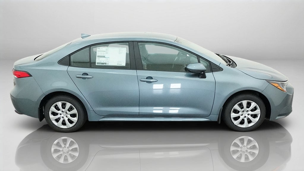 2027 Toyota Corolla LE