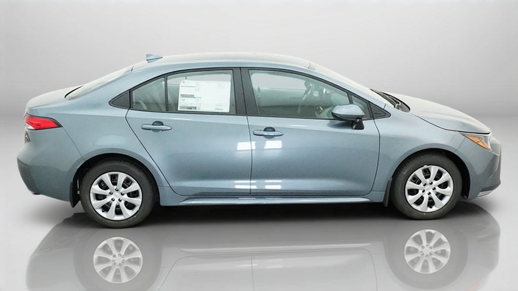2027 Toyota Corolla LE