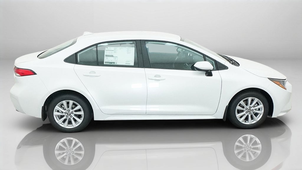 2027 Toyota Corolla LE
