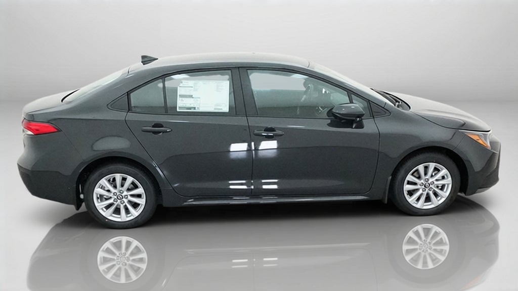 2027 Toyota Corolla LE