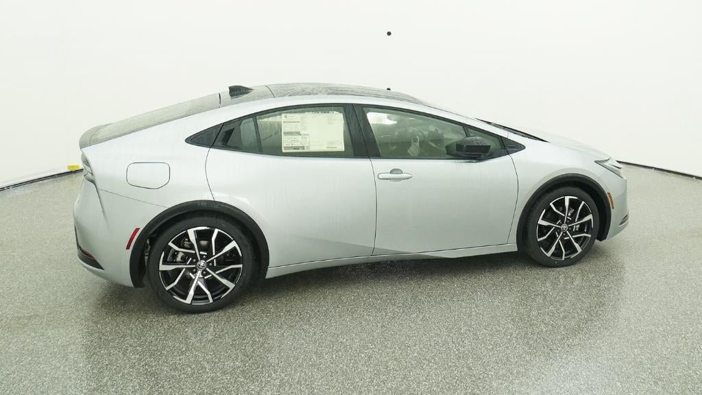 2025 Toyota Prius Plug-in Hybrid XSE