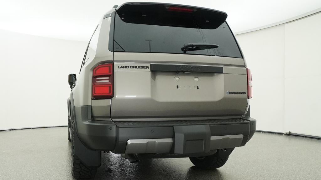 2026 Toyota Land Cruiser Base