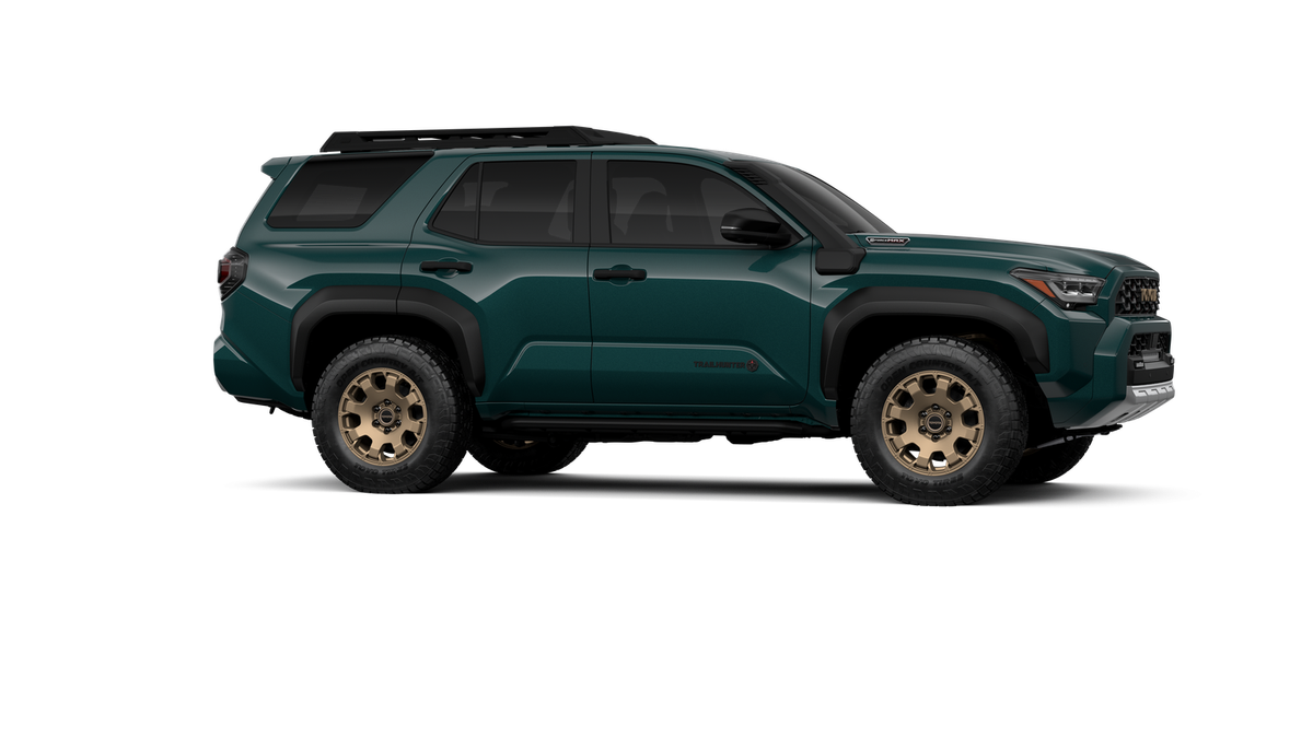 2026 Toyota 4Runner i-FORCE MAX 4Runner Trailhunter