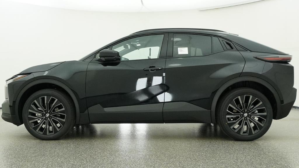 2026 Toyota C-HR XSE