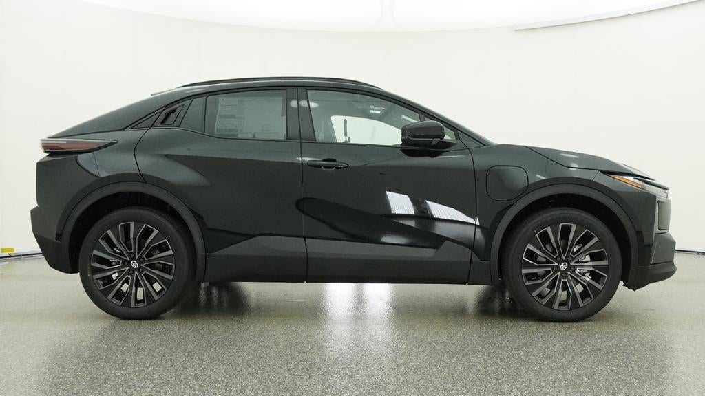 2026 Toyota C-HR XSE