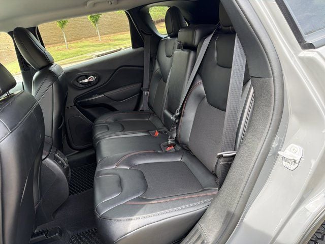 2023 Jeep Cherokee Trailhawk