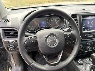 2023 Jeep Cherokee Trailhawk
