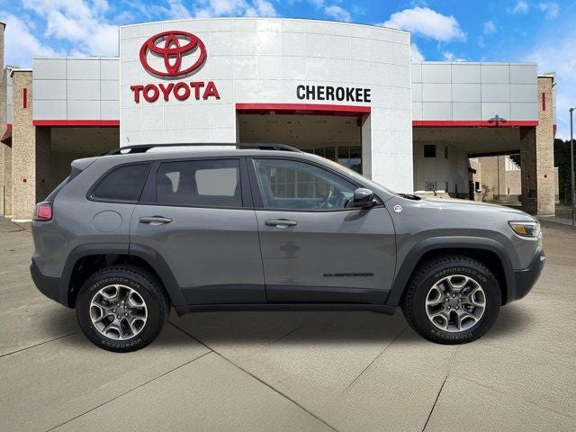 2023 Jeep Cherokee Trailhawk