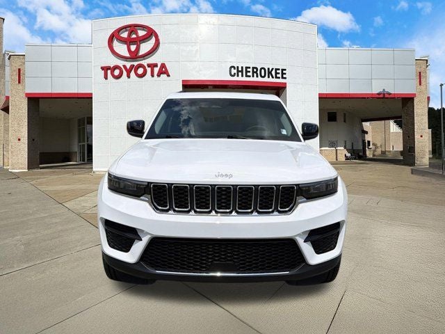 2023 Jeep Grand Cherokee Laredo