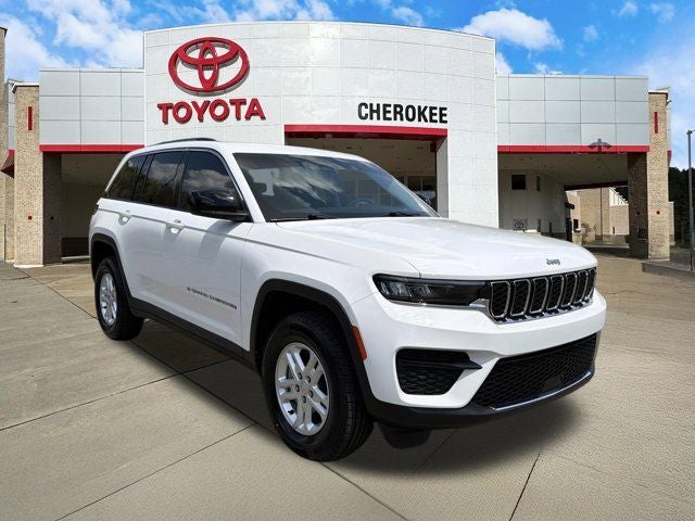 2023 Jeep Grand Cherokee Laredo