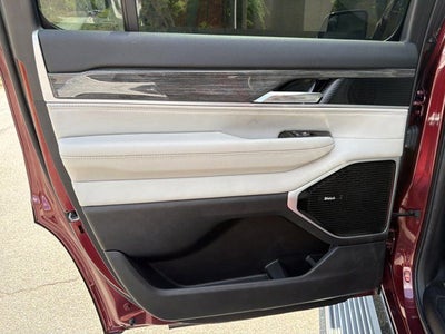2022 Jeep Wagoneer Series III