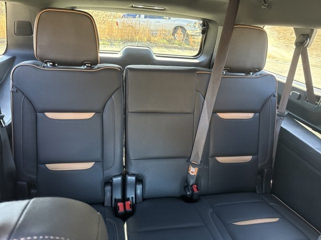 2022 GMC Yukon XL AT4