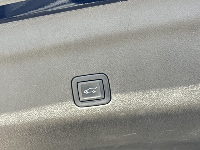 2022 GMC Yukon XL AT4