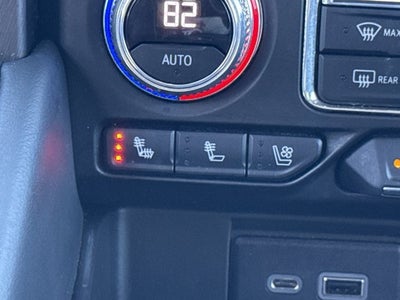 2022 GMC Yukon XL AT4