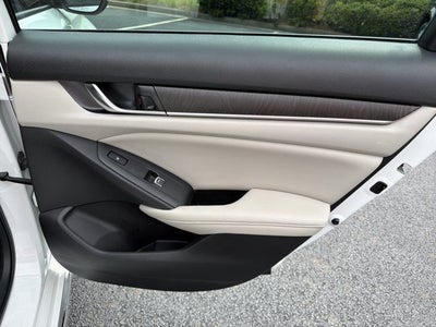 2022 Honda Accord Hybrid Touring