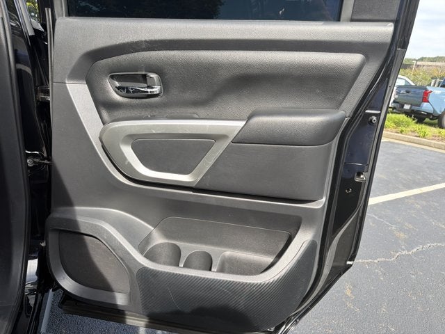 2021 Nissan Titan SV