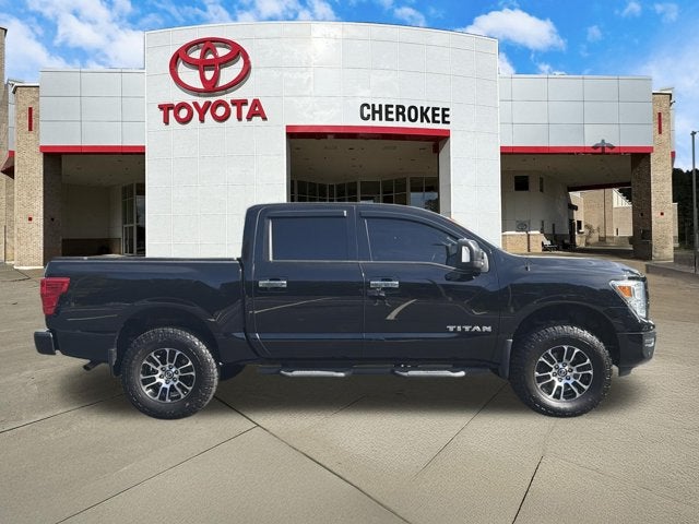 2021 Nissan Titan SV