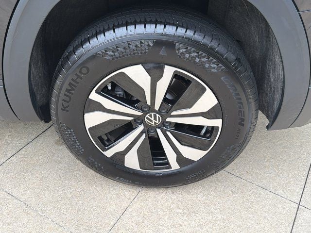 2025 Volkswagen Atlas 2.0T SE