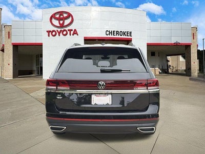 2025 Volkswagen Atlas 2.0T SE