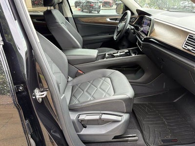 2024 Volkswagen Atlas 2.0T SE w/Technology