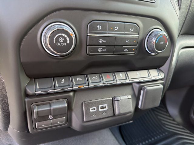 2026 Chevrolet Silverado 2500HD Custom