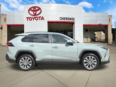 2023 Toyota RAV4 XLE Premium