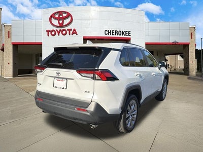 2025 Toyota RAV4 XLE Premium