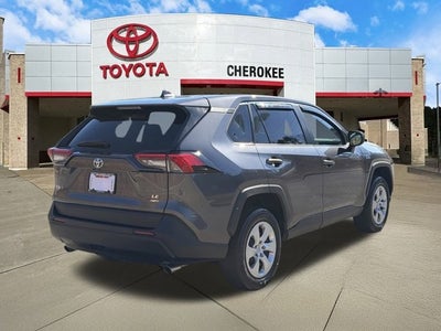 2023 Toyota RAV4 LE