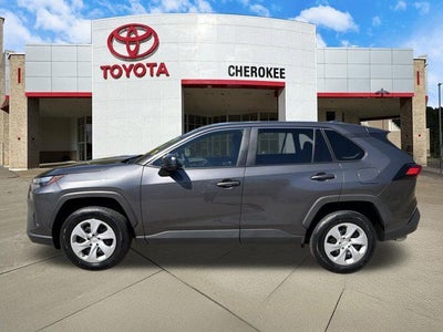 2024 Toyota RAV4 LE