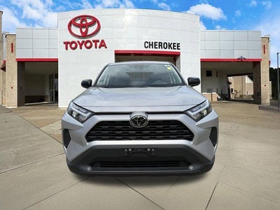 2025 Toyota RAV4 LE