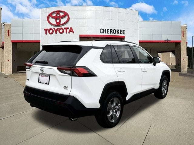 2025 Toyota RAV4 XLE