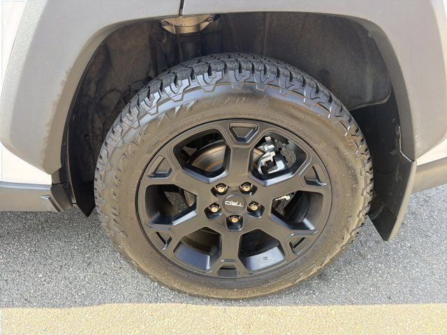 2024 Toyota RAV4 TRD Off Road
