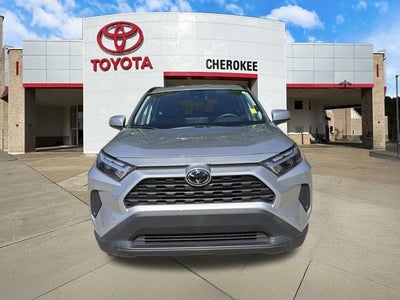 2023 Toyota RAV4 XLE
