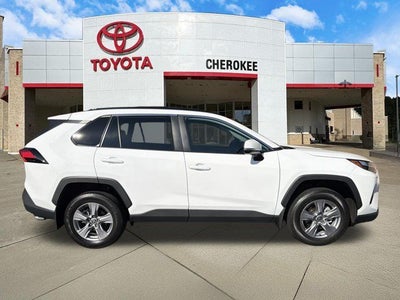 2024 Toyota RAV4 XLE