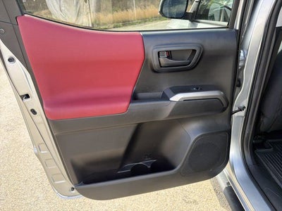 2022 Toyota Tacoma SR5 V6