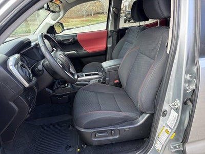 2022 Toyota Tacoma SR5 V6