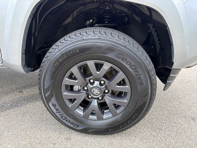 2023 Toyota Tacoma SR5 V6