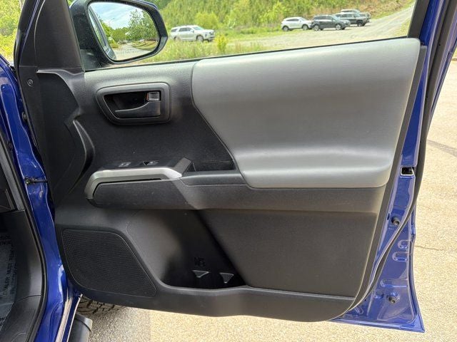 2022 Toyota Tacoma SR5 V6