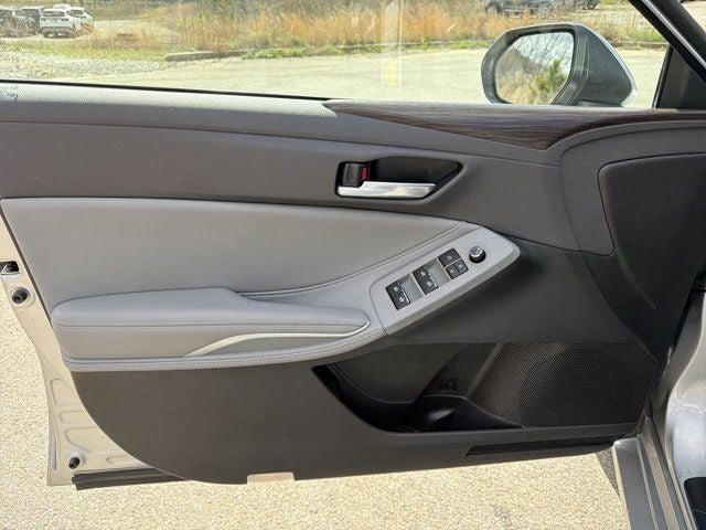 2020 Toyota Avalon Hybrid XLE Plus