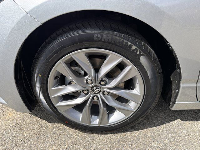 2020 Toyota Avalon Hybrid XLE Plus